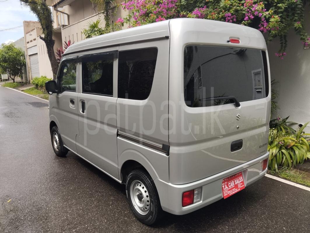 Advertisement image 3