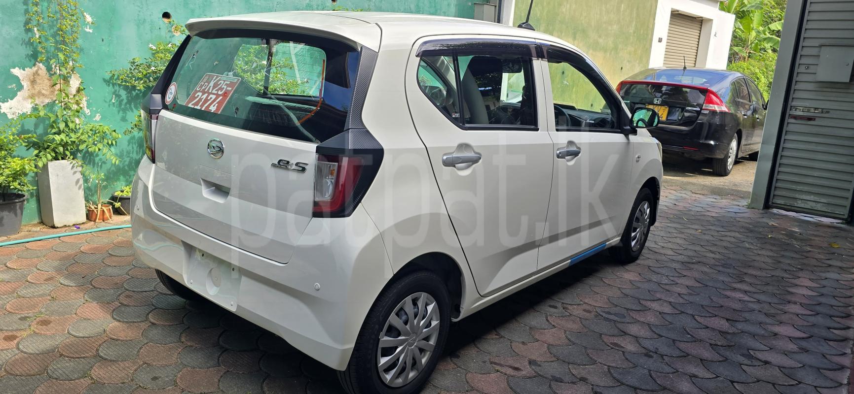 Advertisement image 4