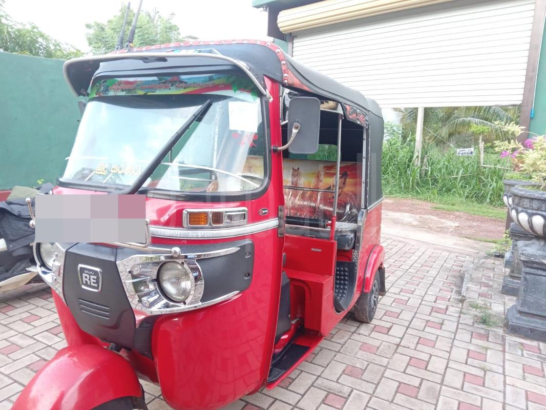 Bajaj 4 stroke 2016 - பயன்படுத்தப்பட்டது முச்சக்கர வண்டி sale in Sri Lanka - patpat.lk