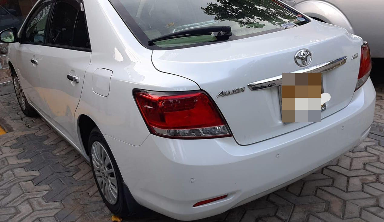Toyota Premio 2017 - பயன்படுத்தப்பட்டது கார் sale in Sri Lanka - patpat.lk