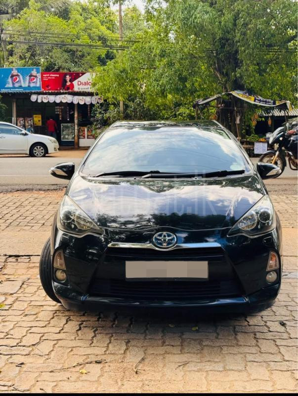 Toyota Aqua 2012 - பயன்படுத்தப்பட்டது கார் sale in Sri Lanka - patpat.lk