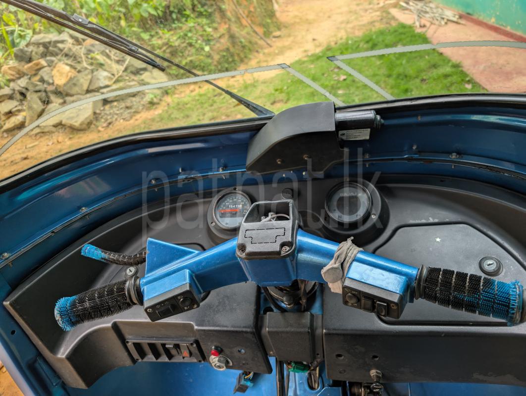 Advertisement image 6