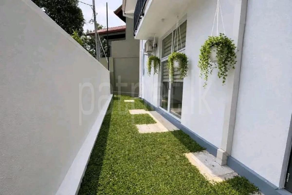 House for Sale in Pelawatta