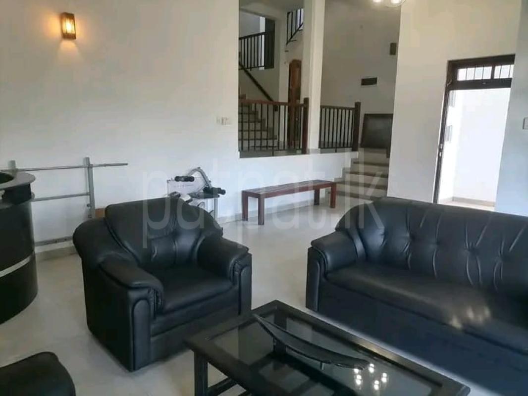 House for Sale in Peradeniya ads-image-1