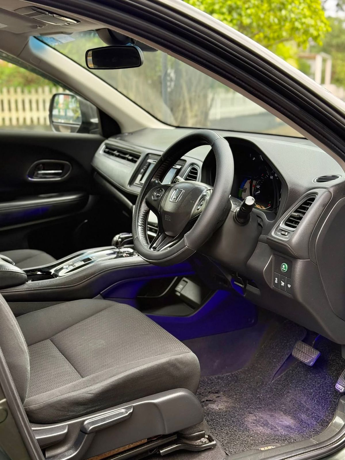 Honda Vezel 2014 - Used SUV sale in Sri Lanka - patpat.lk