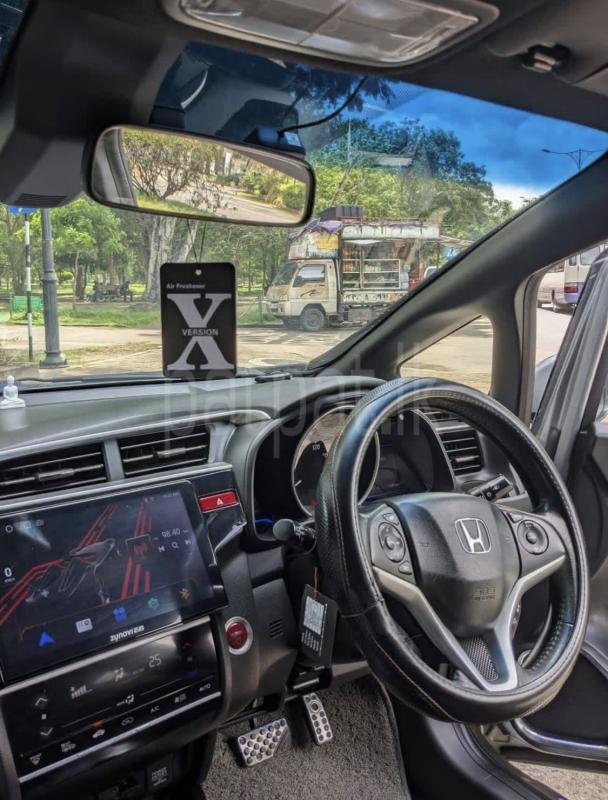 Honda Fit 2013 - භාවිතා කරන ලද කාර් sale in Sri Lanka - patpat.lk