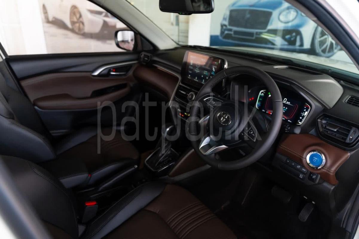 Advertisement image 4