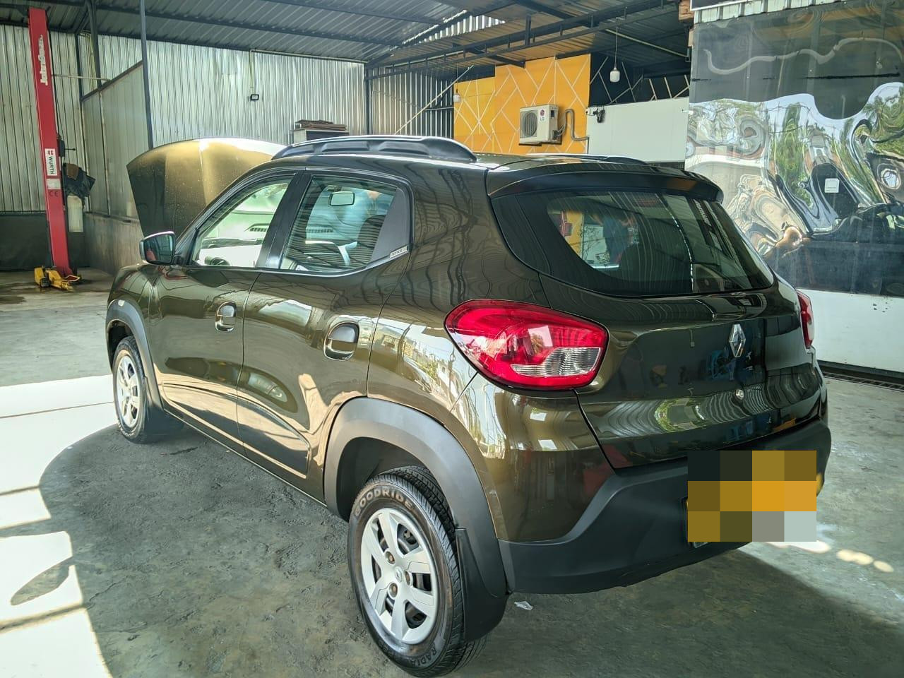 Advertisement image 4