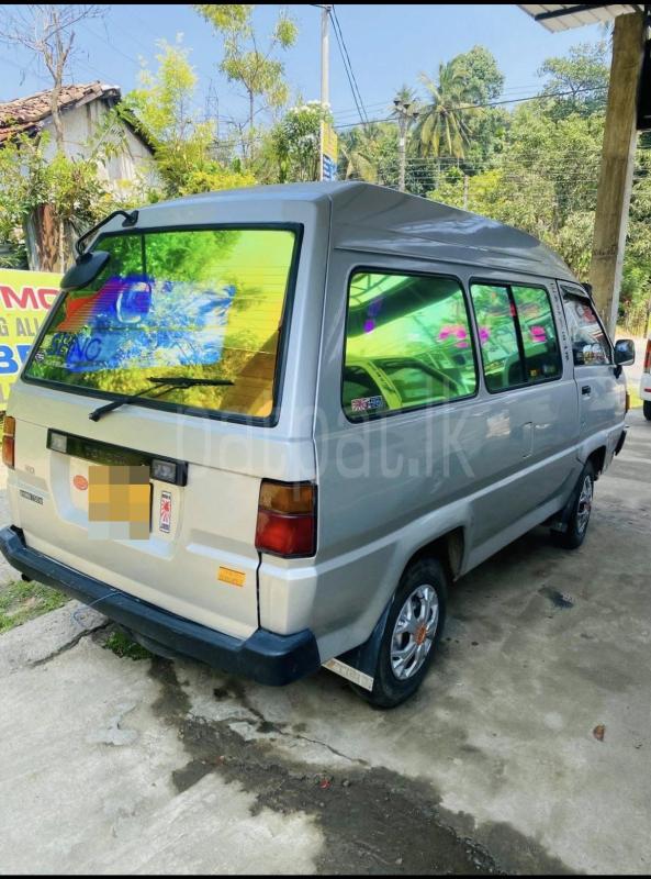 Toyota LiteAce 1985 - பயன்படுத்தப்பட்டது வேன் sale in Sri Lanka - patpat.lk