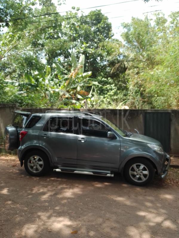 Daihatsu Terios 2007 - பயன்படுத்தப்பட்டது SUV sale in Sri Lanka - patpat.lk
