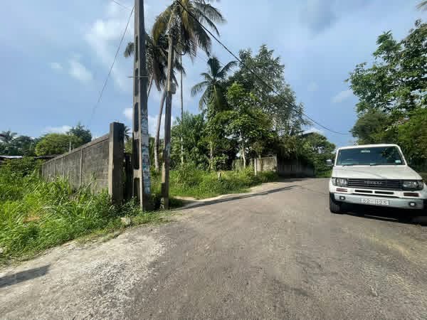 Residential Land for Sale in Hokandara
