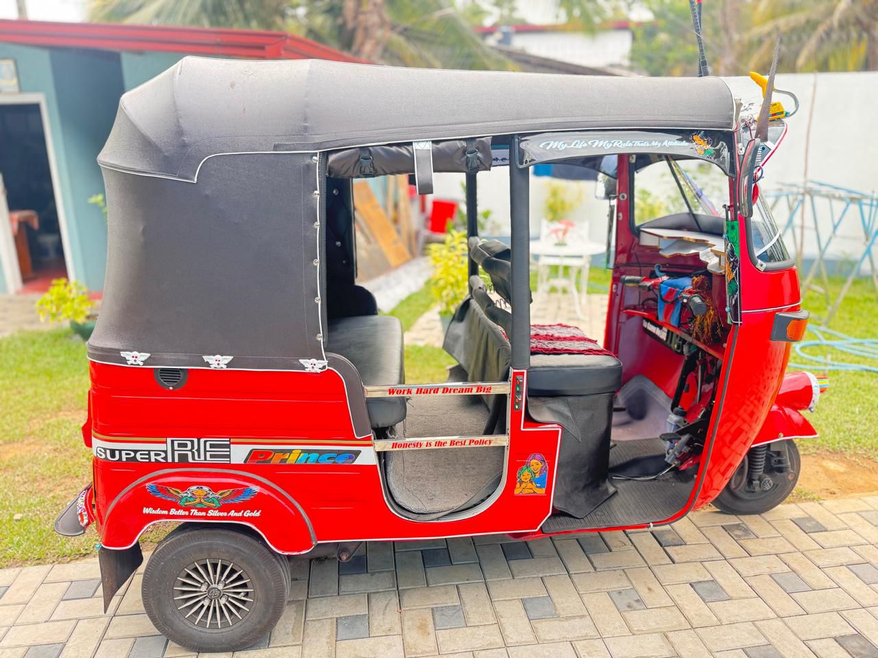 Bajaj Three Wheel 2006 - பயன்படுத்தப்பட்டது முச்சக்கர வண்டி sale in Sri Lanka - patpat.lk