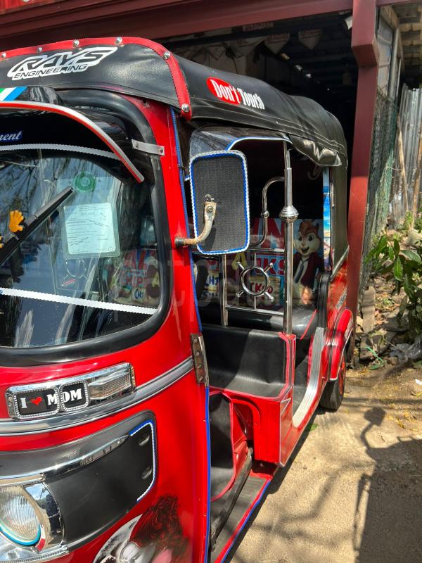 Bajaj Three Wheel 2015 - Used Three wheeler sale in Sri Lanka - patpat.lk