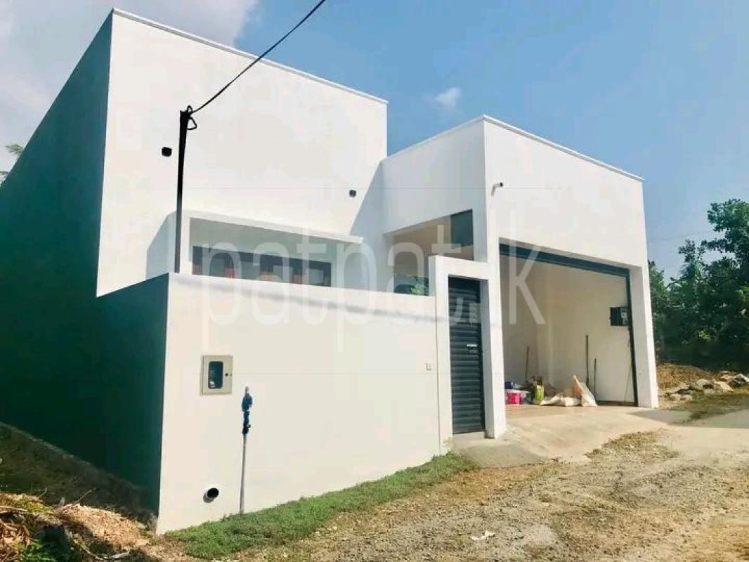 House for Sale in Malabe ads-image-1