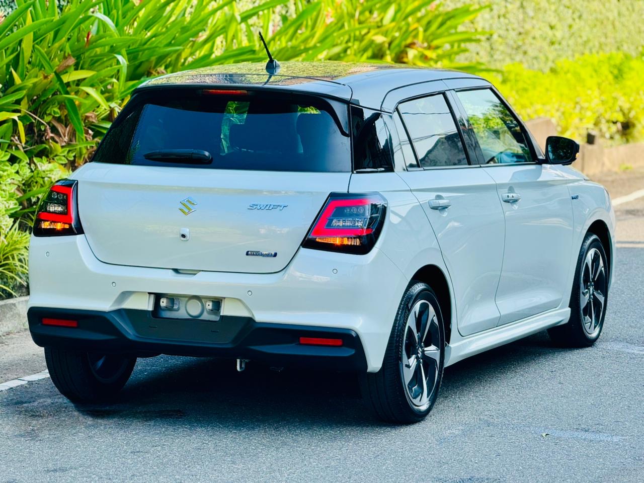 Suzuki Swift 2023 - சான்றளிக்கப்பட்டது கார் sale in Sri Lanka - patpat.lk
