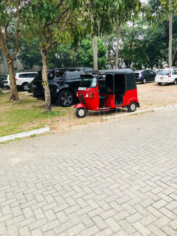 Bajaj Three Wheel 2010 - பயன்படுத்தப்பட்டது முச்சக்கர வண்டி sale in Sri Lanka - patpat.lk