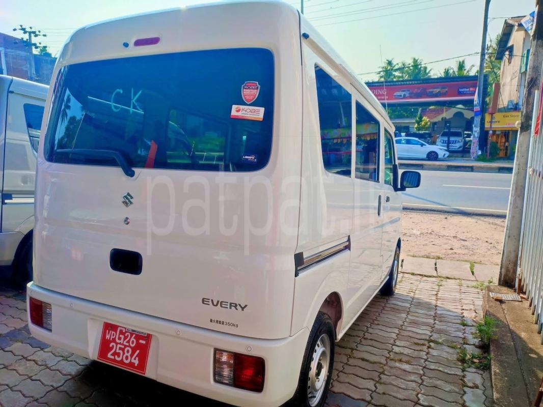 Advertisement image 5