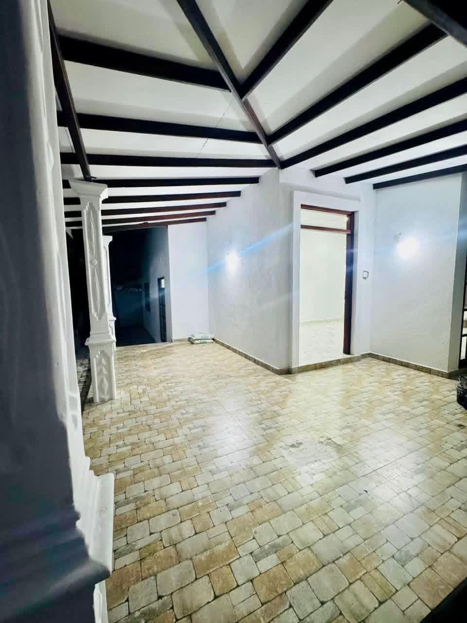 House for Sale in Athurugiriya