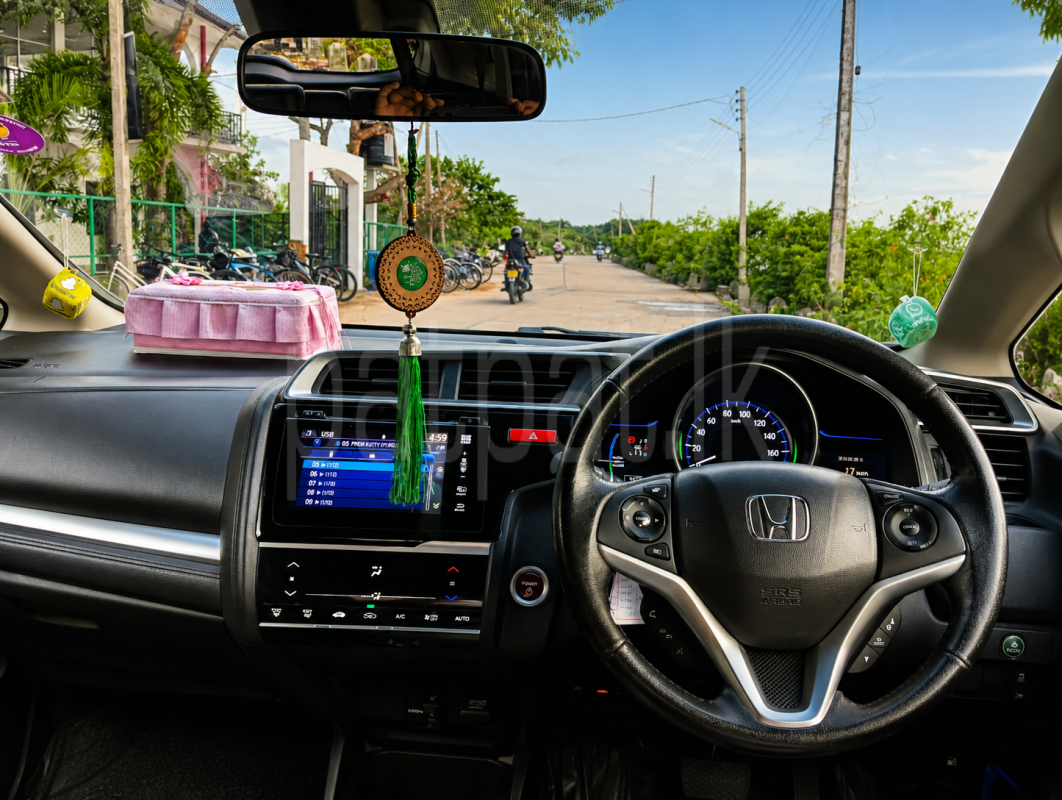 Honda Fit 2013 - பயன்படுத்தப்பட்டது கார் sale in Sri Lanka - patpat.lk