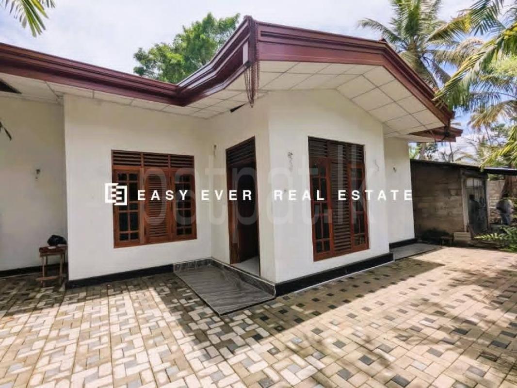 House for Sale in Kalagedihena