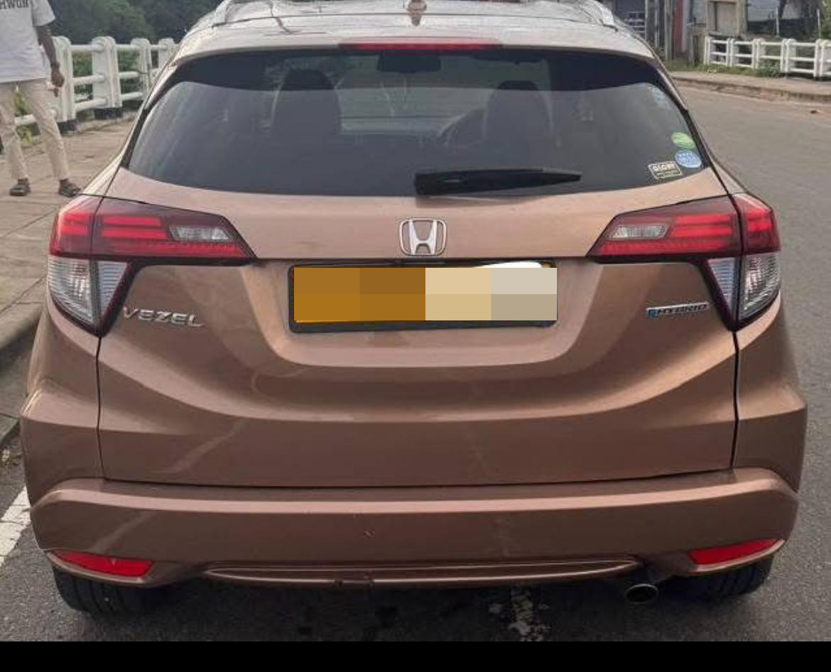 Honda Vezel 2016 - பயன்படுத்தப்பட்டது SUV sale in Sri Lanka - patpat.lk