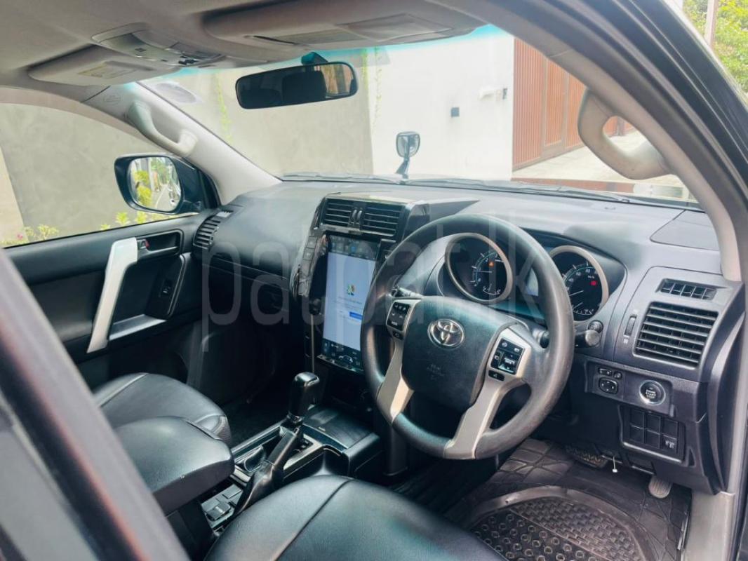 Toyota Land Cruiser Prado 2011 - භාවිතා කරන ලද SUV රථය sale in Sri Lanka - patpat.lk