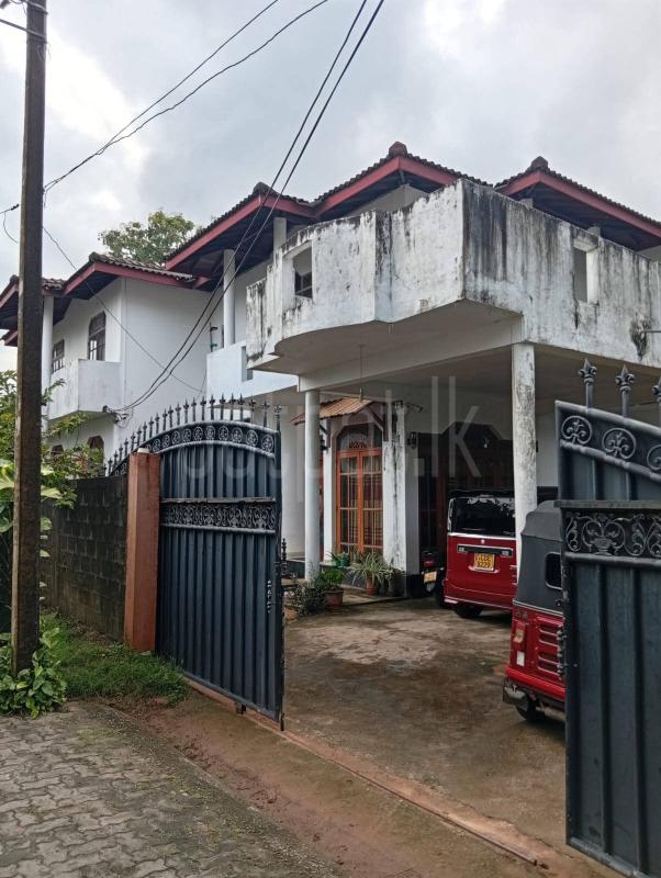 House for Sale in Moratuwa ads-image-1