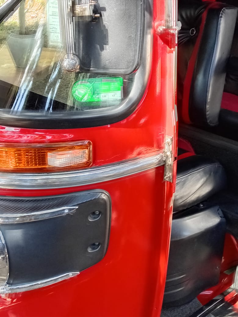 Bajaj Three Wheel 2018 - Used Three wheeler sale in Sri Lanka - patpat.lk