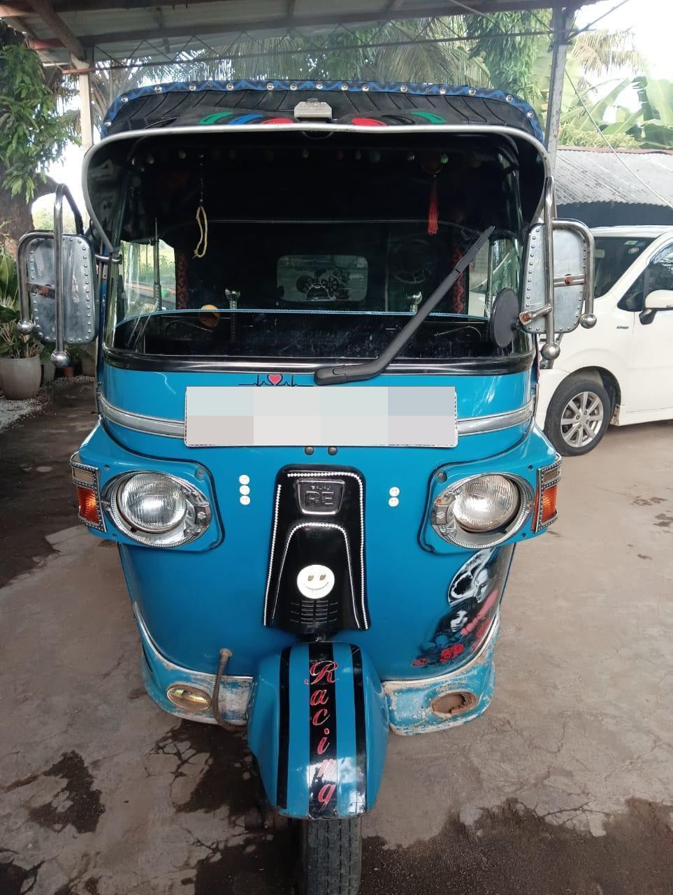 Bajaj Three Wheel 2011 - Reconditioned Three wheeler sale in Sri Lanka - patpat.lk