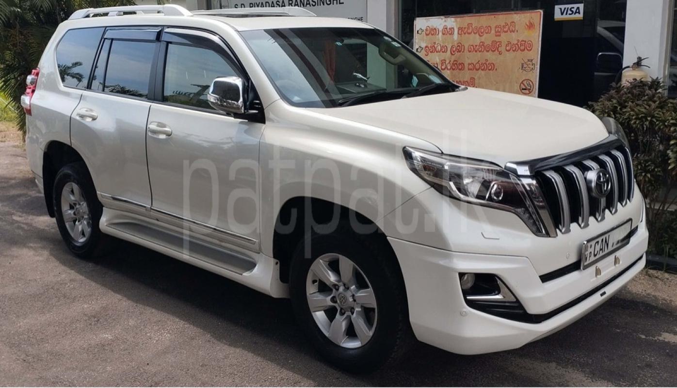 Toyota Land Cruiser Prado 2015 - பயன்படுத்தப்பட்டது SUV sale in Sri Lanka - patpat.lk