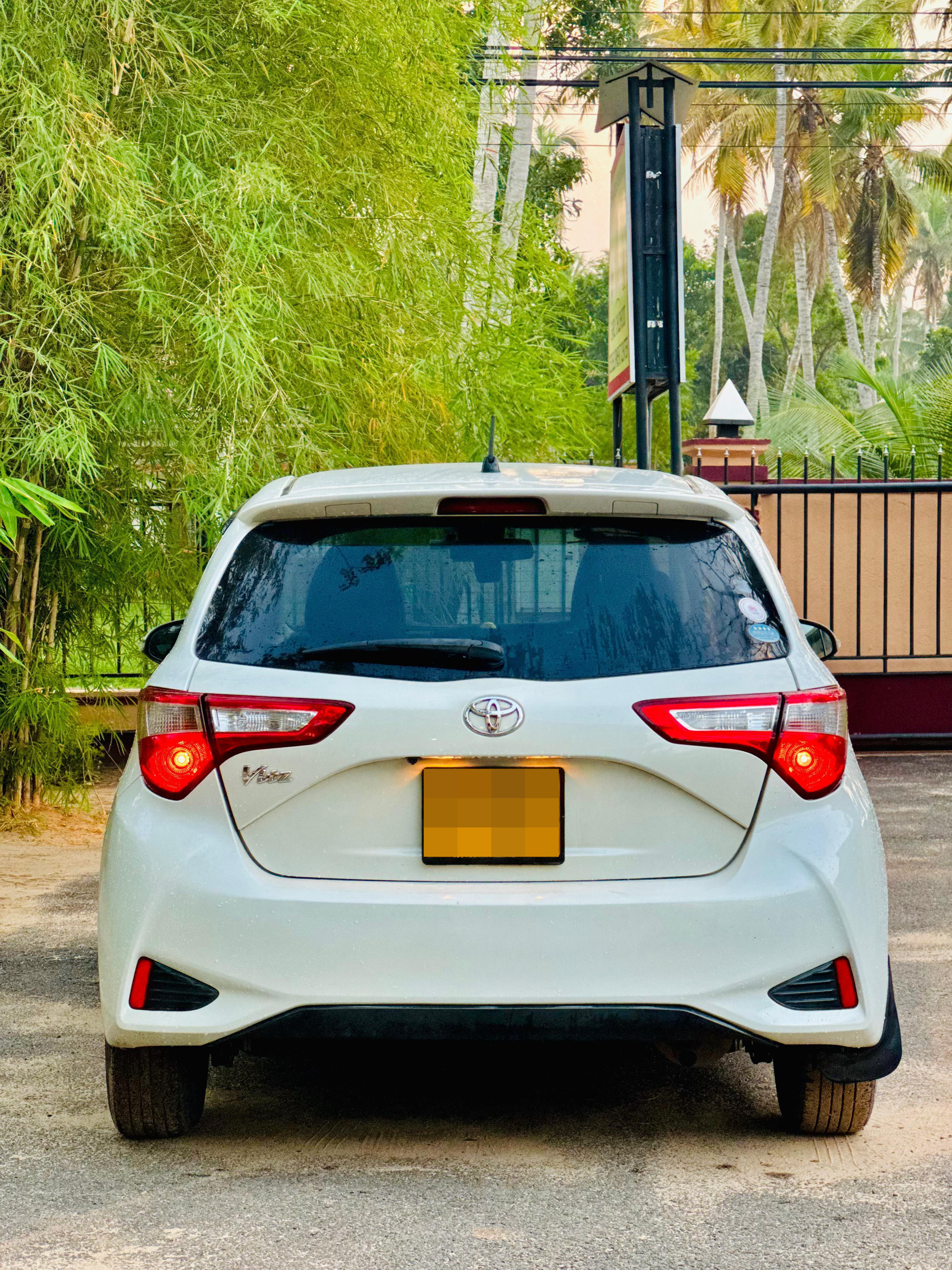 Toyota Vitz 2018 - භාවිතා කරන ලද කාර් sale in Sri Lanka - patpat.lk