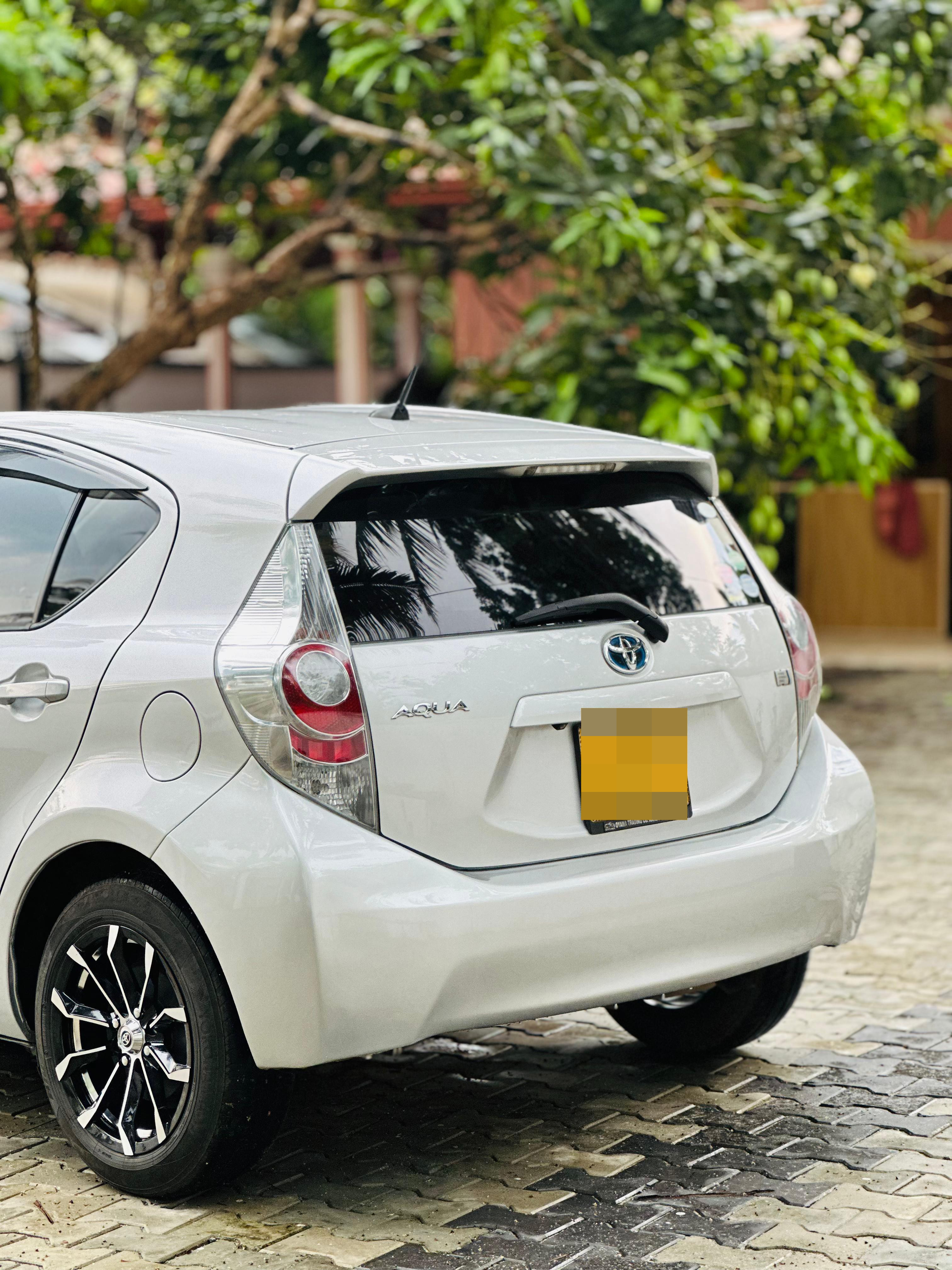 Toyota Aqua 2014 - Used Car sale in Sri Lanka - patpat.lk