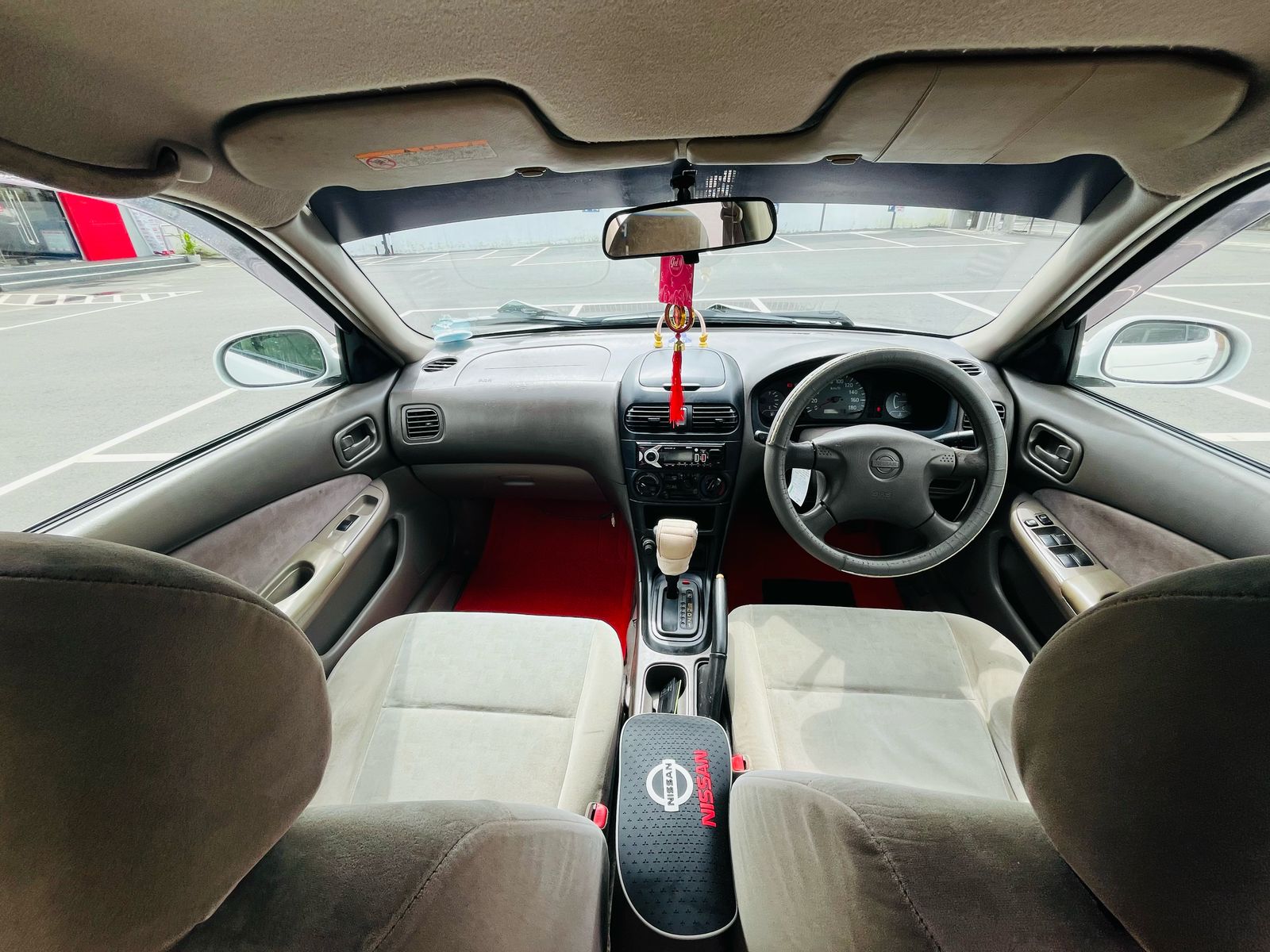 Nissan Sunny 2000 - Used Car sale in Sri Lanka - patpat.lk