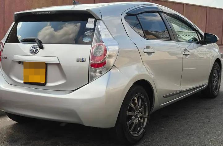 Toyota Aqua 2012 - Used Car sale in Sri Lanka - patpat.lk