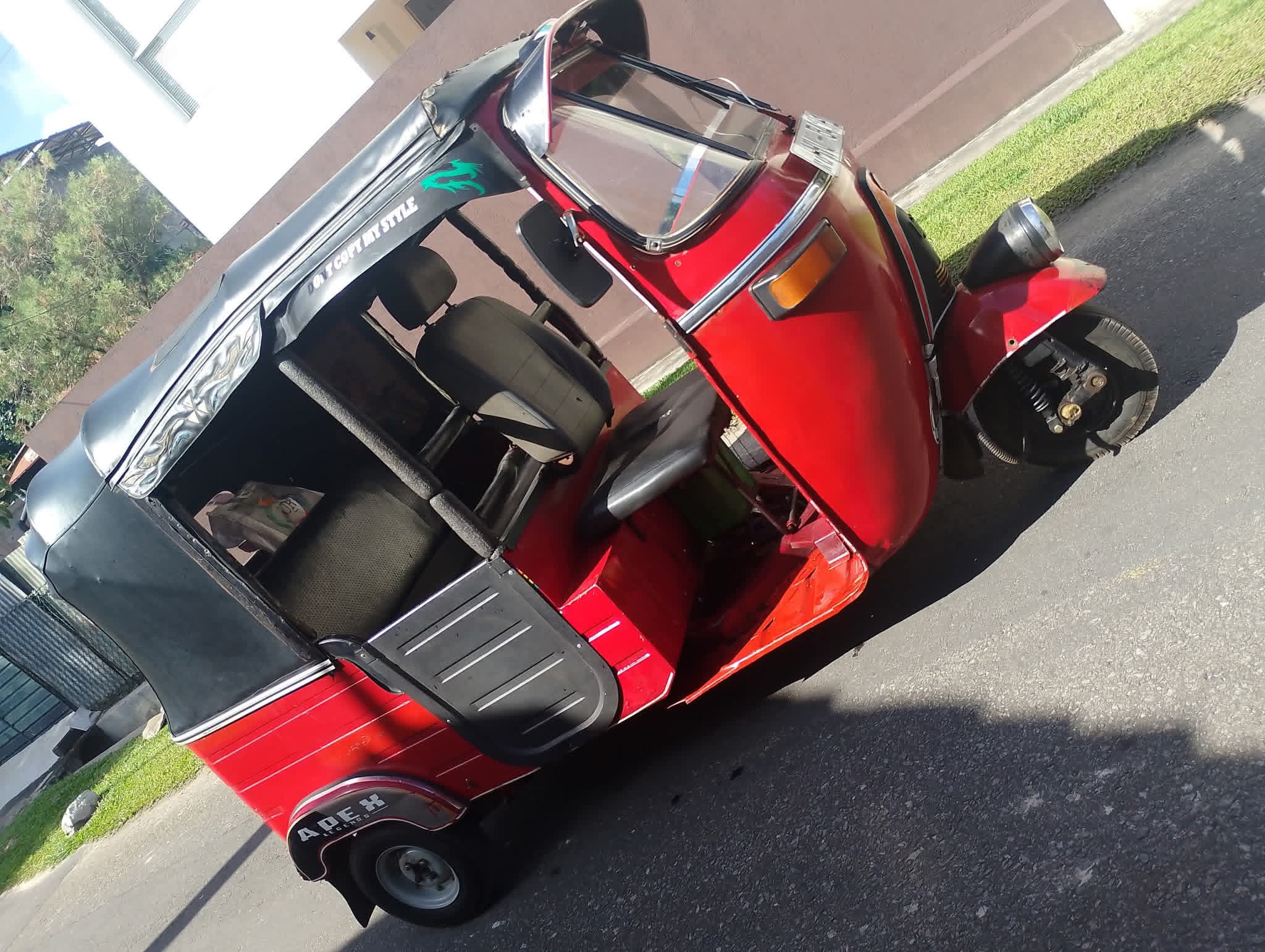 Bajaj Three Wheel 2002 - භාවිතා කරන ලද ත්‍රිරෝද රථය sale in Sri Lanka - patpat.lk