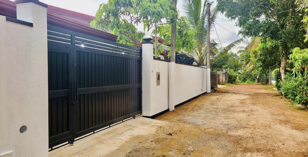 House for Sale in Piliyandala