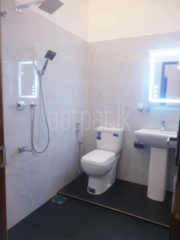 House for Sale in Athurugiriya