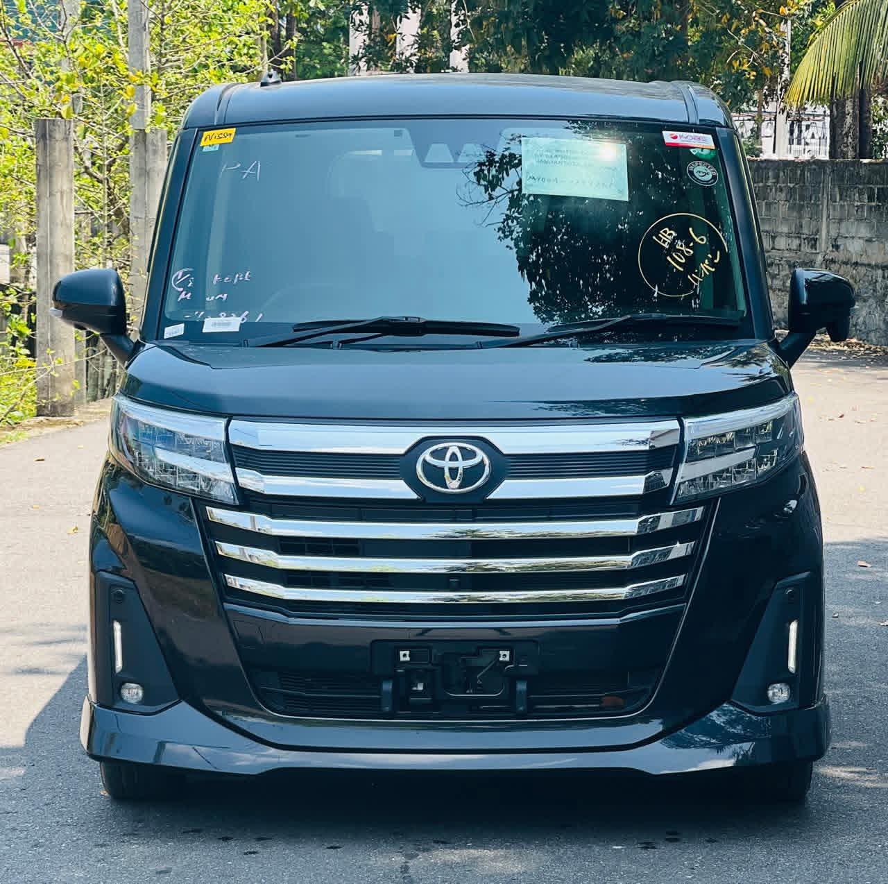 Toyota Roomy 2024 - අලුත් වෑන් රථය sale in Sri Lanka - patpat.lk