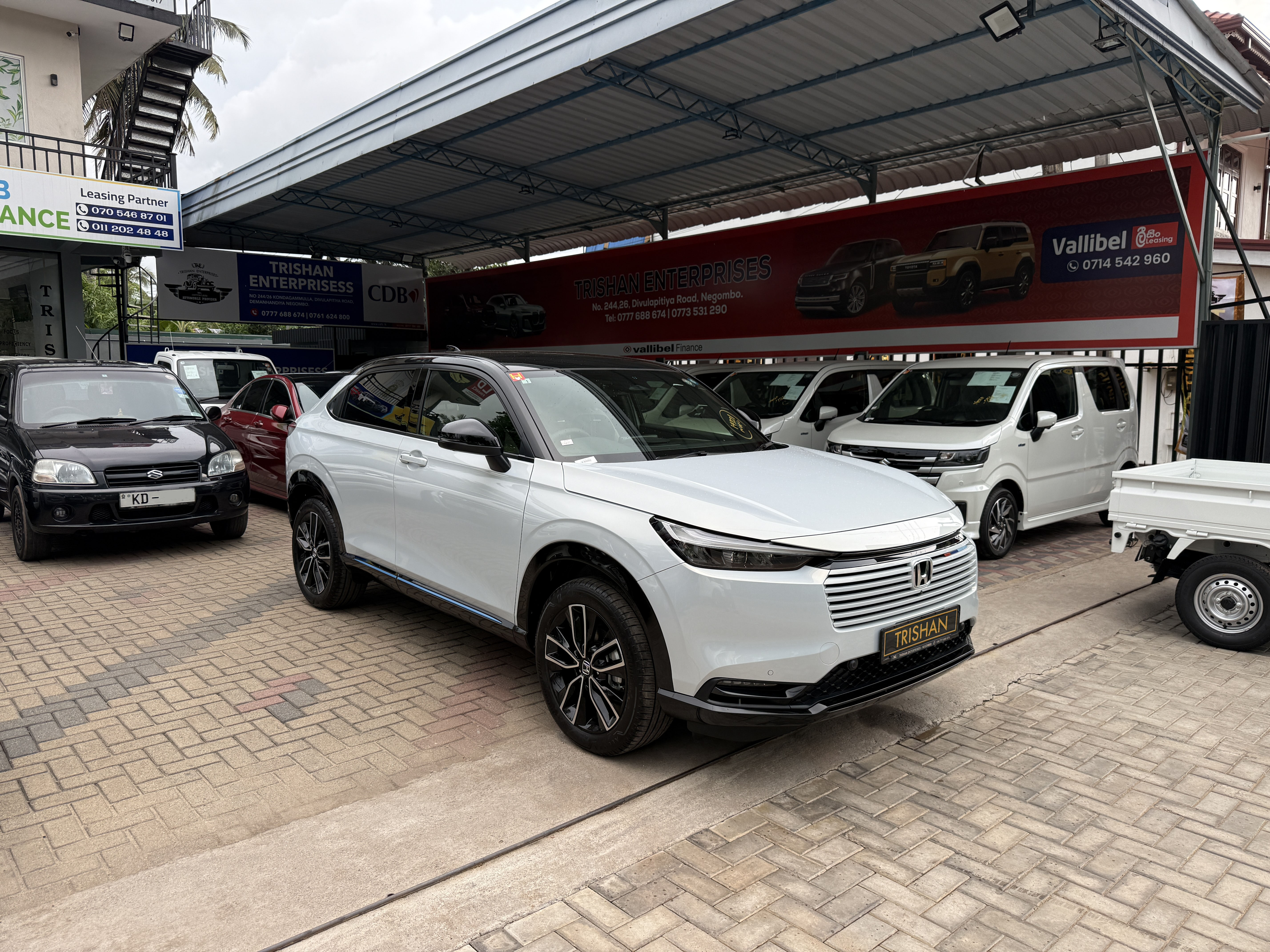 Honda Vezel 2025 ads-image-1