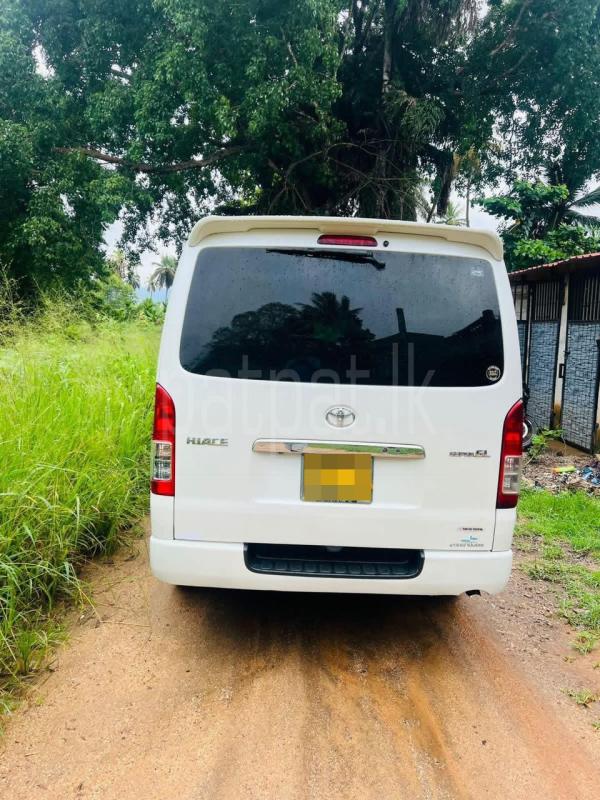 Toyota Hiace 2014 - பயன்படுத்தப்பட்டது வேன் sale in Sri Lanka - patpat.lk