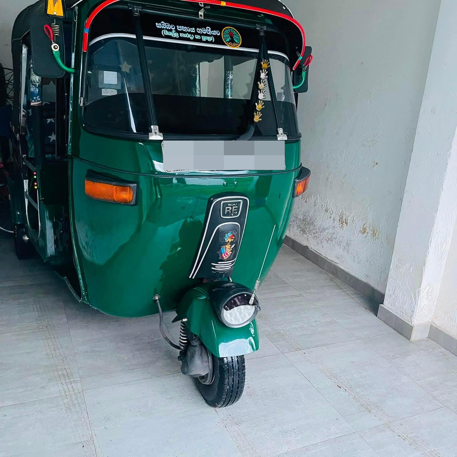 Bajaj 2 stroke 2005 - பயன்படுத்தப்பட்டது முச்சக்கர வண்டி sale in Sri Lanka - patpat.lk