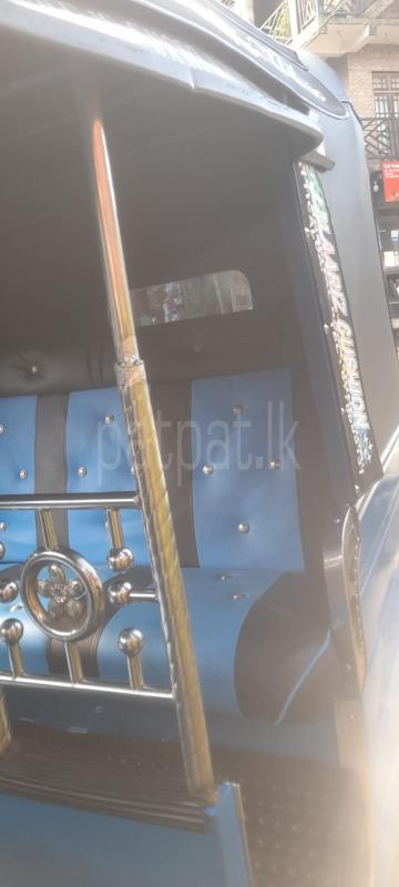 Bajaj 4 stroke 2012 - பயன்படுத்தப்பட்டது முச்சக்கர வண்டி sale in Sri Lanka - patpat.lk