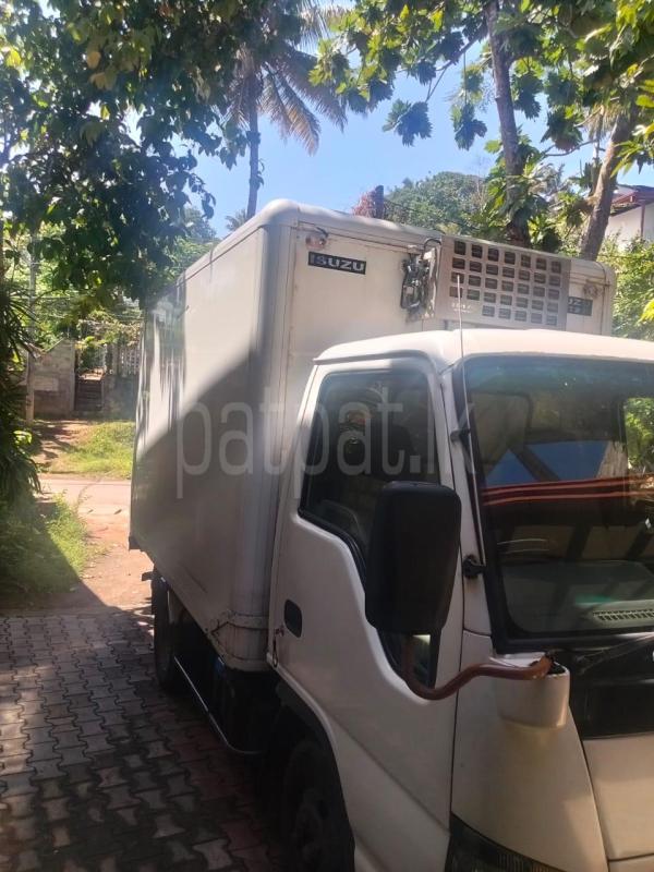 Isuzu Freezer 2005 - Reconditioned Truck sale in Sri Lanka - patpat.lk