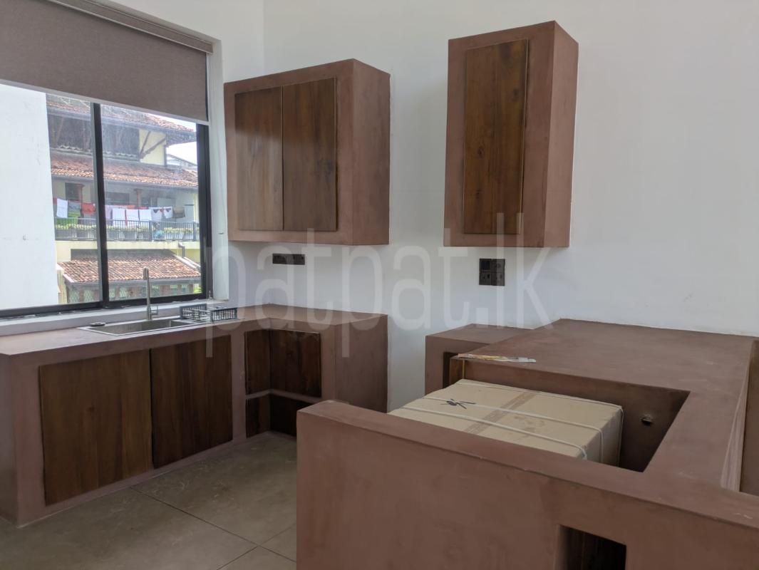 Unfurnished Apartment for Rent in Bambalapitiya (Colombo 04) ads-image-1