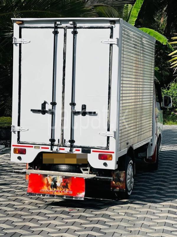 Advertisement image 4