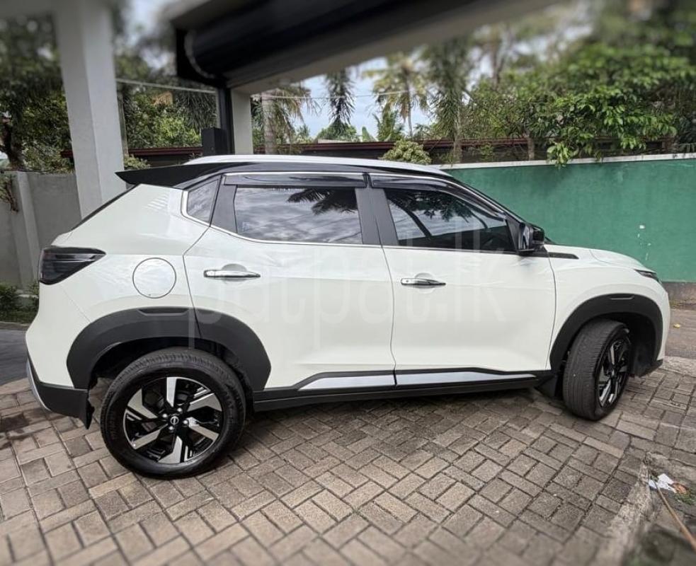 Advertisement image 4