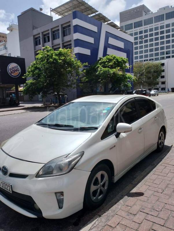 Toyota Prius 2012 - பயன்படுத்தப்பட்டது கார் sale in Sri Lanka - patpat.lk