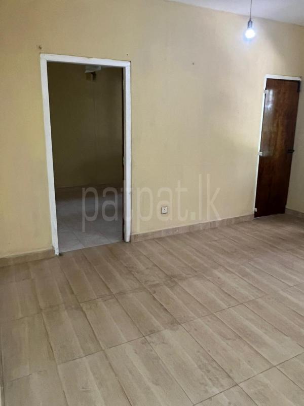 Unfurnished Apartment for Sale in Narahenpita (Colombo 05)