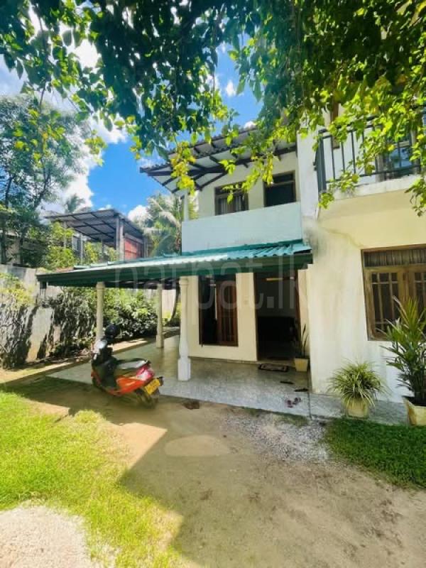 House for Sale in Athurugiriya