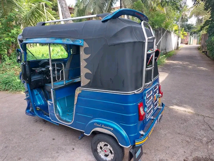 Bajaj Three Wheel 2016 - Used Three wheeler sale in Sri Lanka - patpat.lk